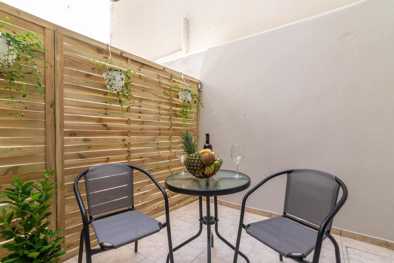 Central Apartment Next To The Beachfront Heraklion  Екстер'єр фото